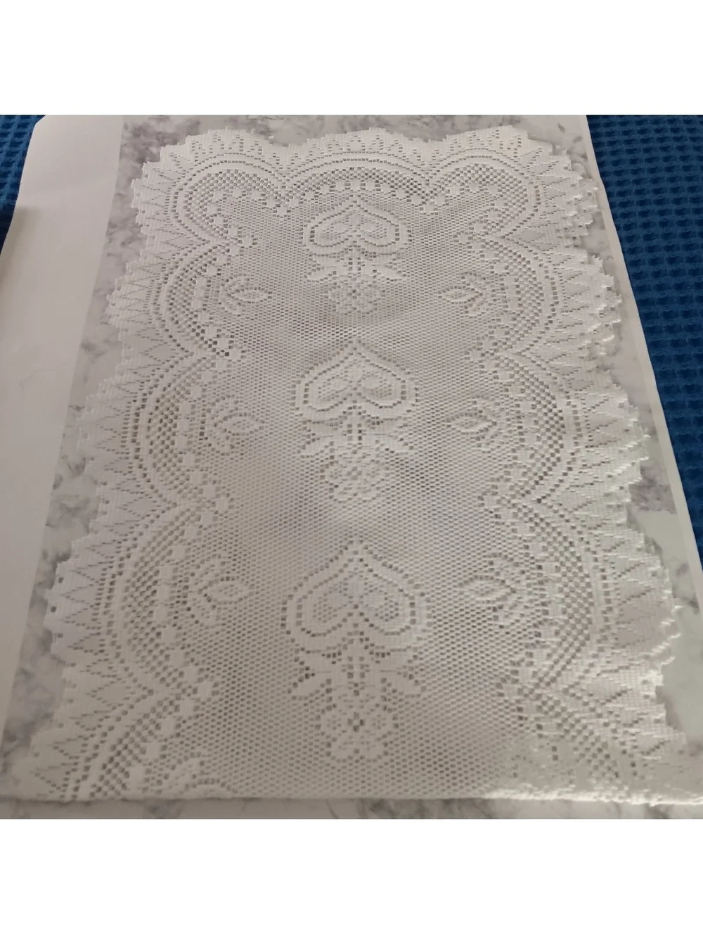 Vintage White Lace Table Runner – Heart & Floral Design – 48